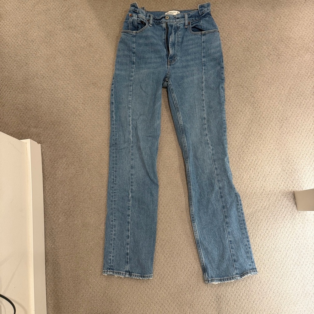Abercrombie 90s Straight Ultra High Rise Jeans